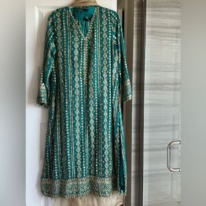 Khaadi Teal Embroidered Long Women's 3 piece outfit